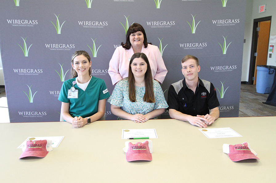 Summer Scholarship Recipients with President Clements